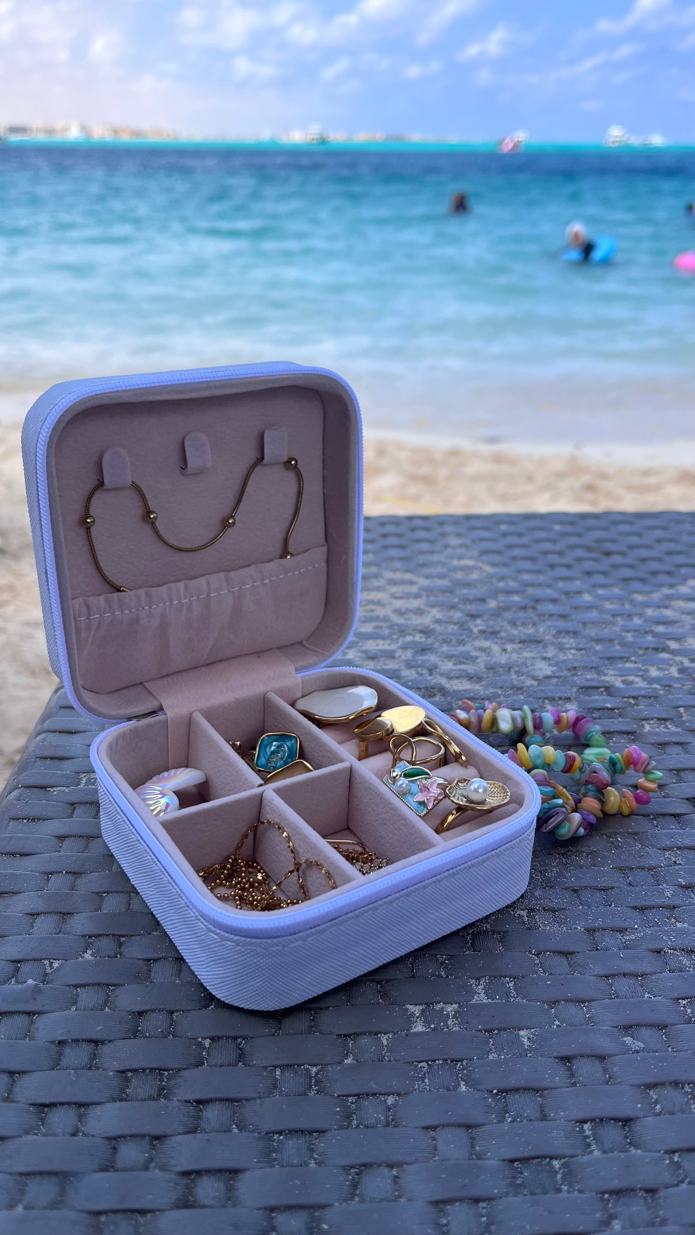 منظم اكسسوارات جيب