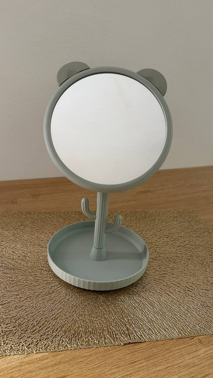 مرايا وحامل اكسسوار