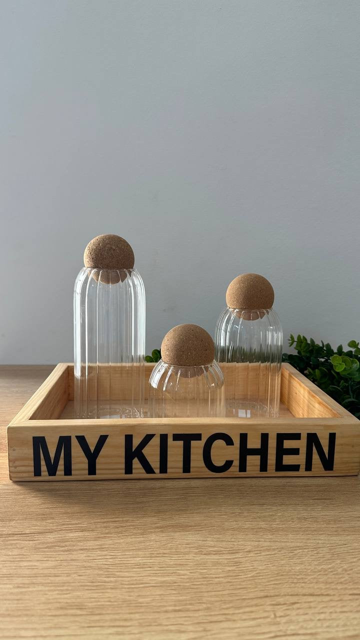 طقم برطمانات زجاج بغطاء كورة خشب