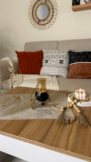 ديكور شمعدان مثلث جولد