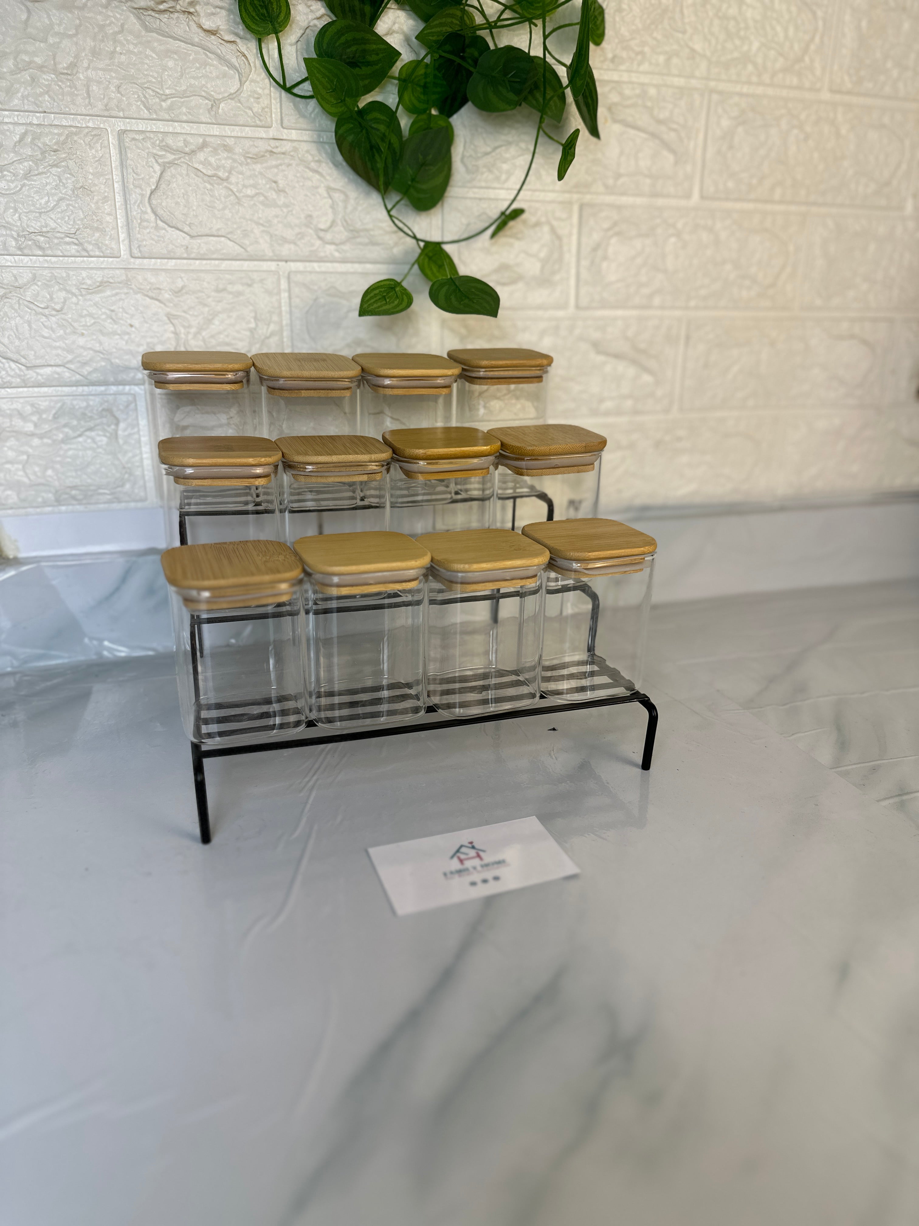 طقم توابل بالاستيكر والسلم المعدن والمعيار