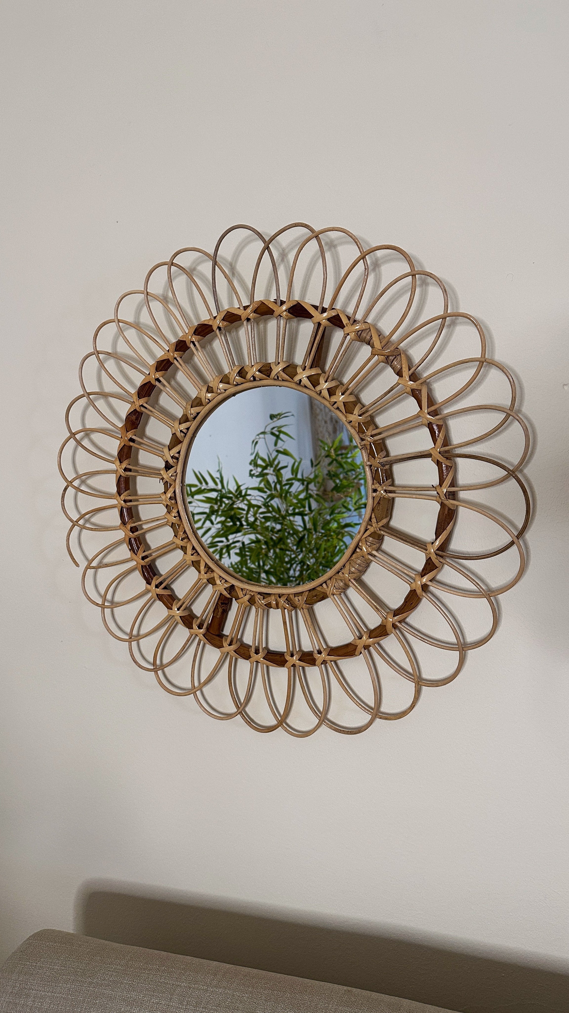 مرايا خوص وردة