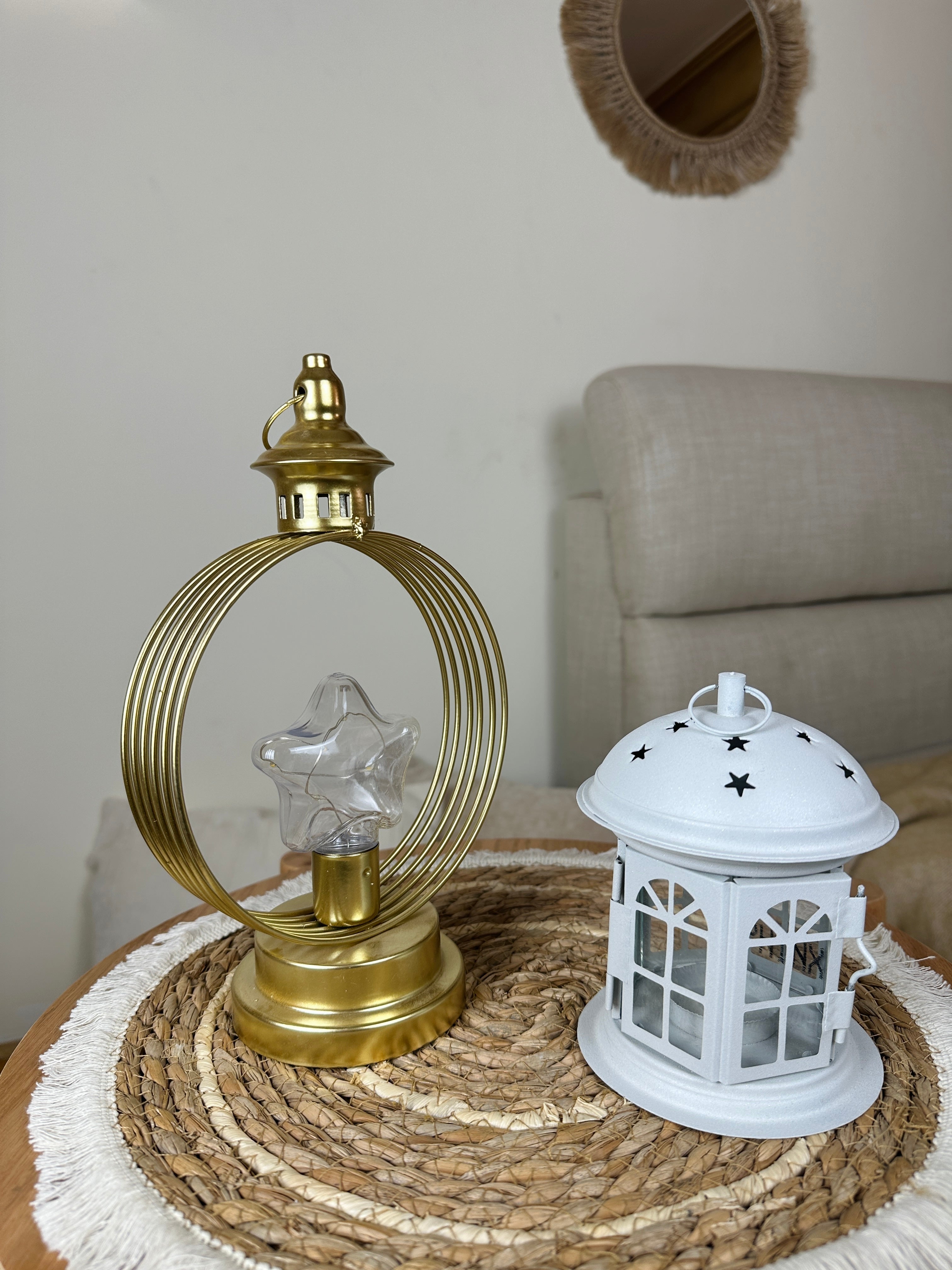 طقم فانوس ذهبي مودرن + فانوس أبيض (هدية)