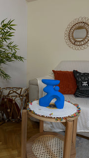 V014  فازة فخارية باللون الازرق