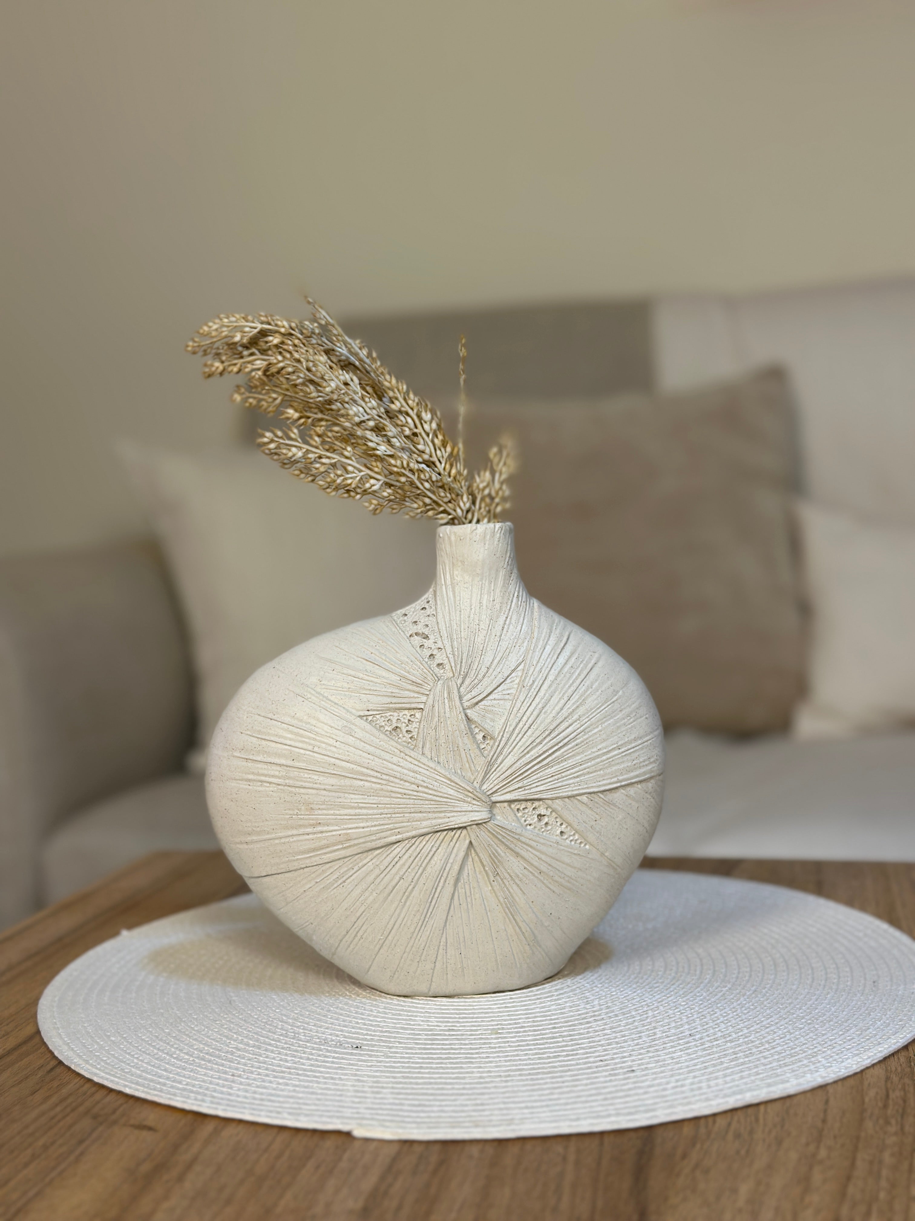 V003 فازة فخارية