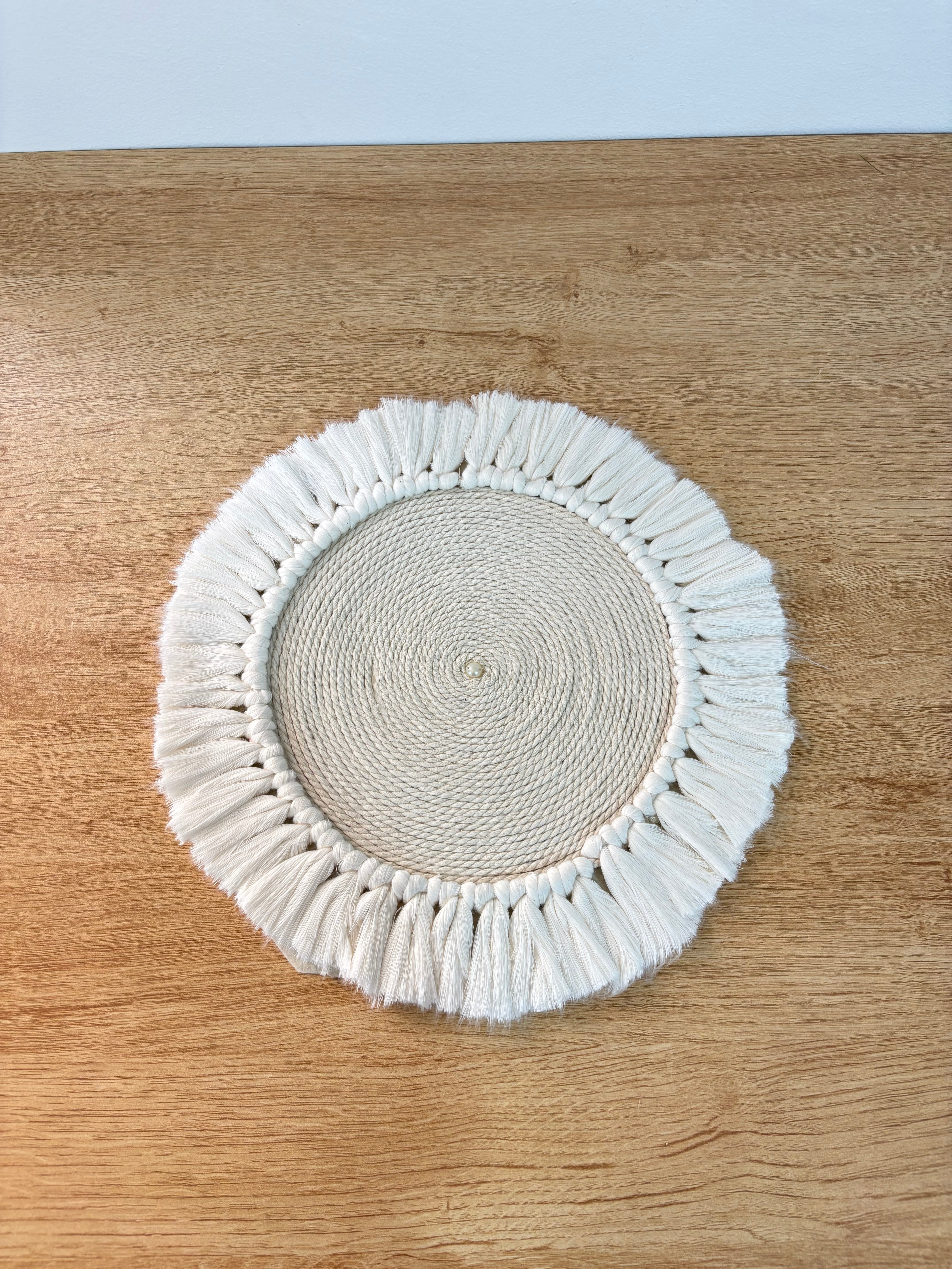 ٢ كوستر مكرمية مقاس 32cm