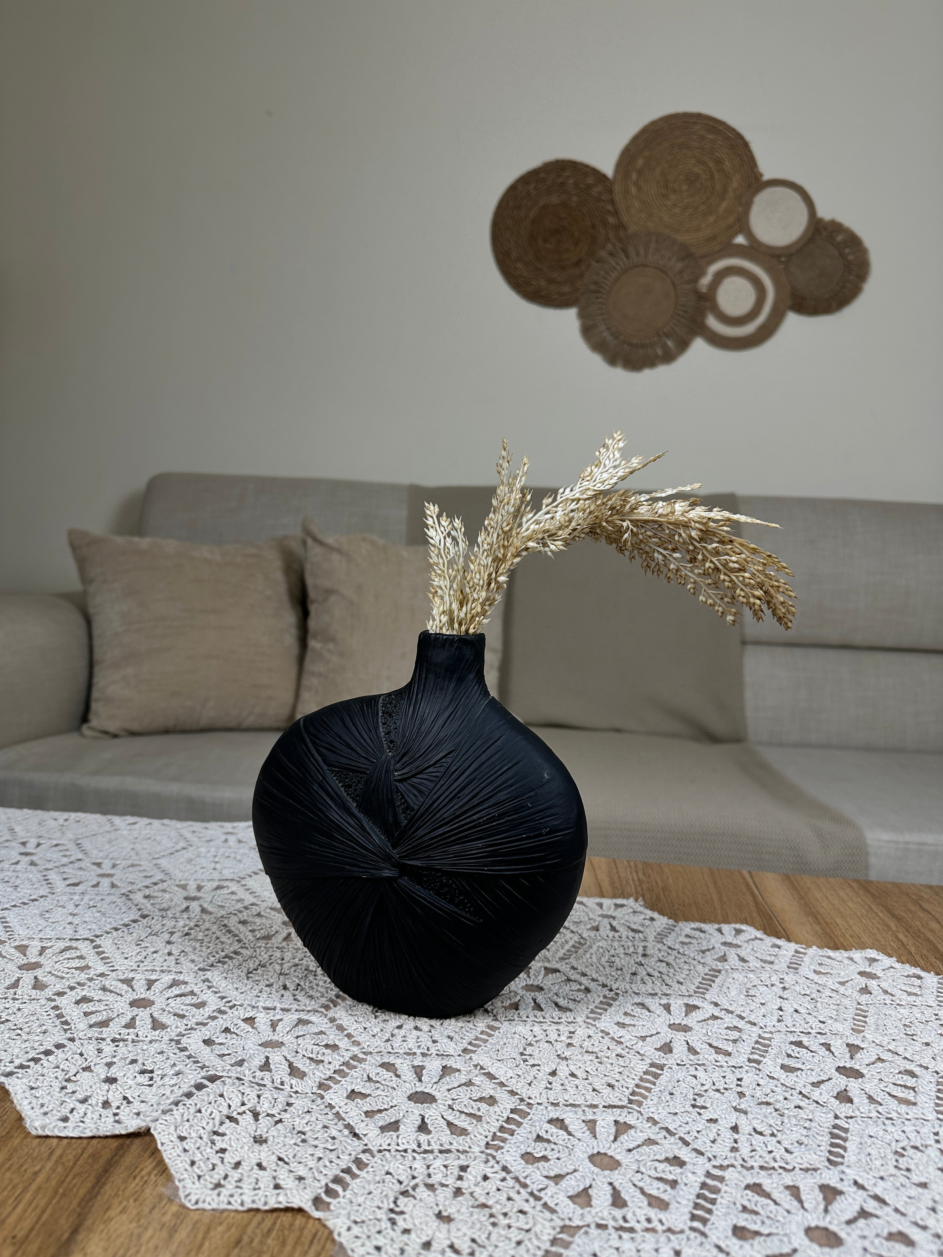 فازة فخارية اسود