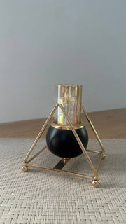 ديكور معدن وشمعدان