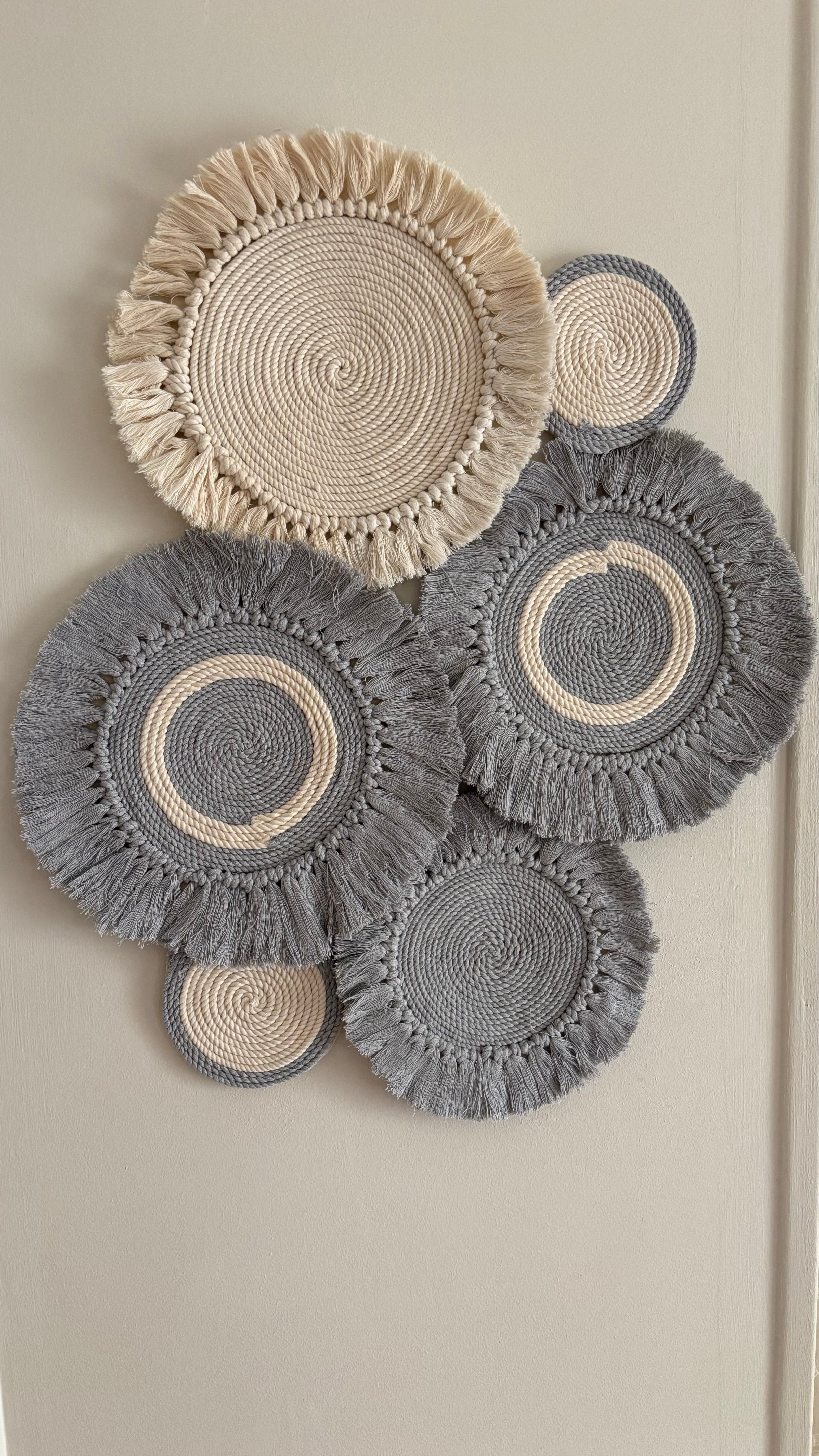 6 كوستر مكرمية جراي+ دبل فيس