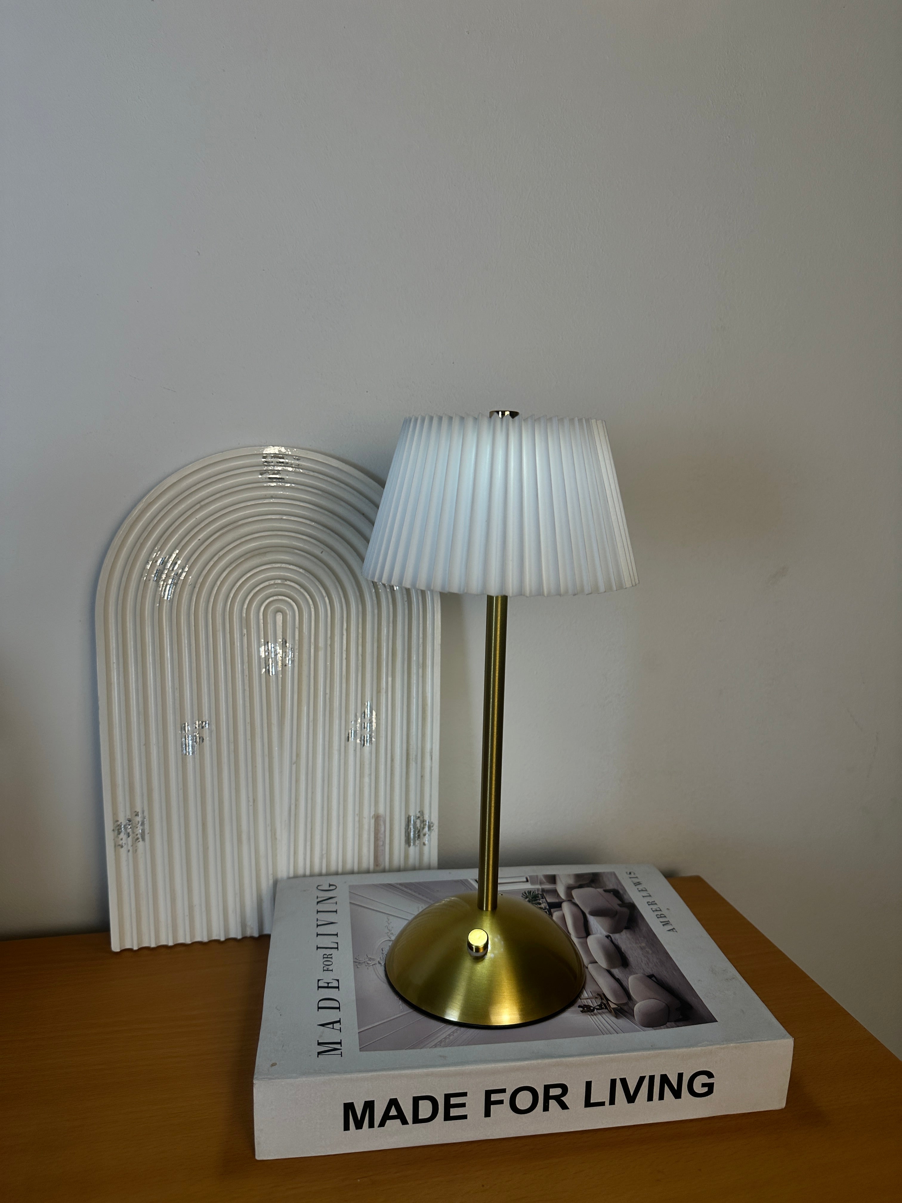 اباجورة تاتش