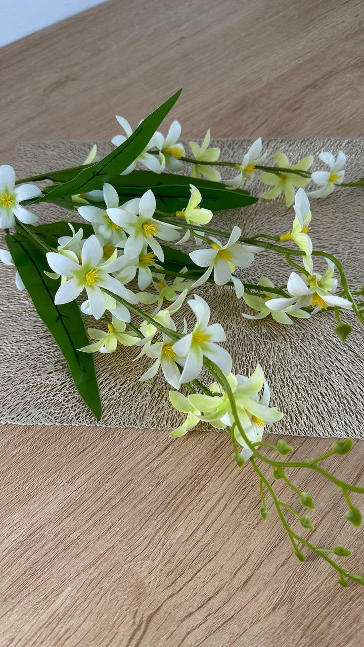 F004 باقة ورد