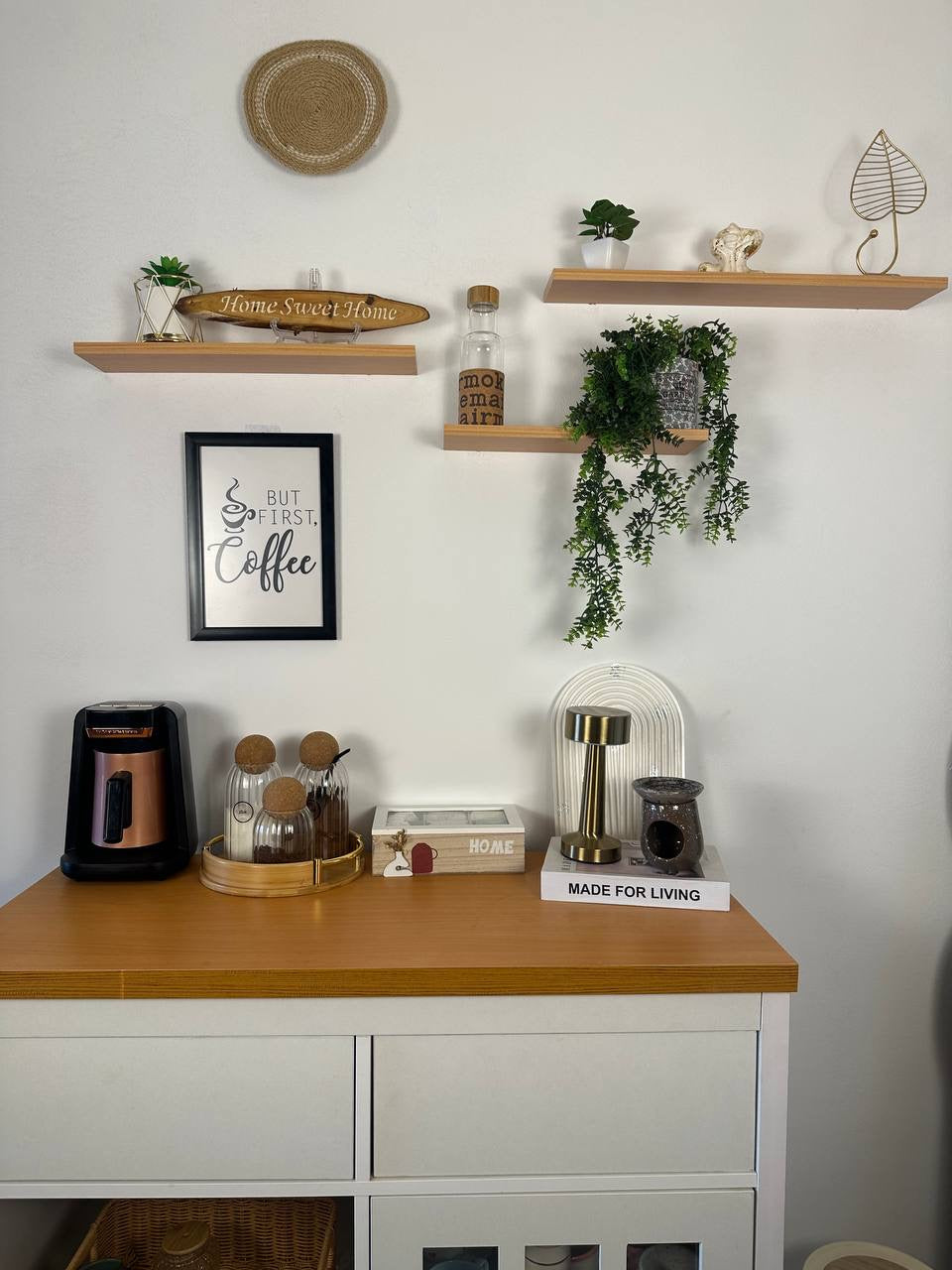 مجموعة ارفف خشبية ديكور ( لون خشبي)